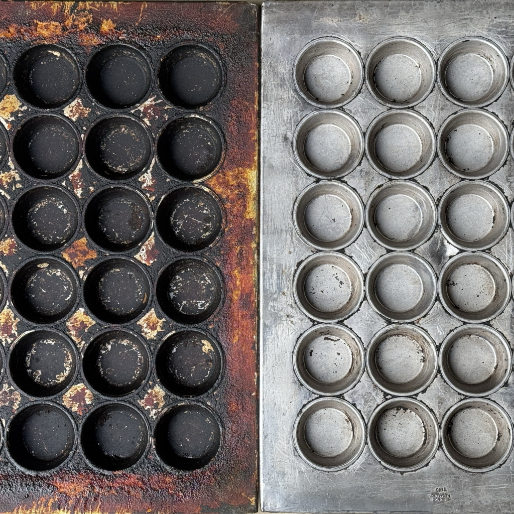 Outdoor grill with grease and debris buildup